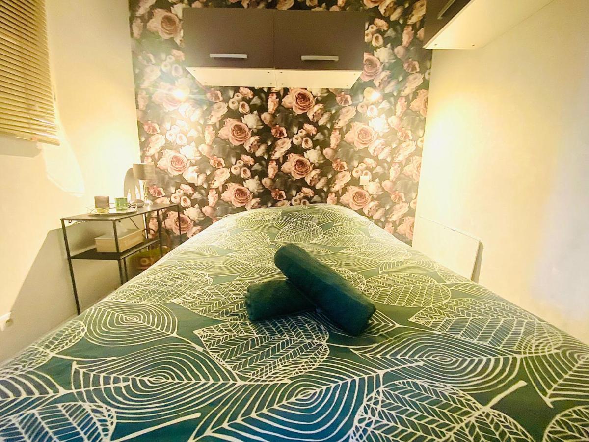 Appartement Proche Mer Avec Piscine Et Parking Fleury  Exteriör bild