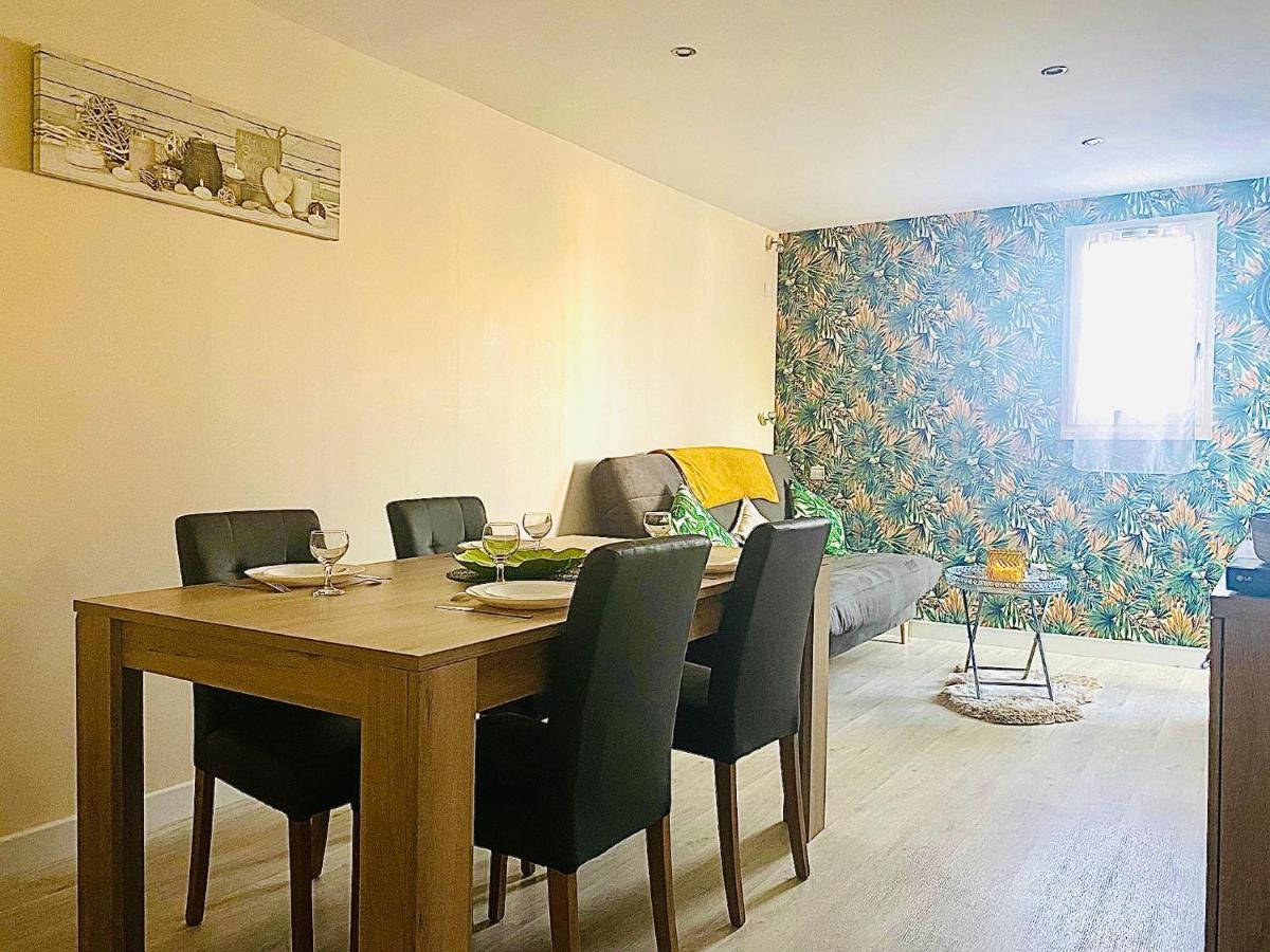 Appartement Proche Mer Avec Piscine Et Parking Fleury  Exteriör bild