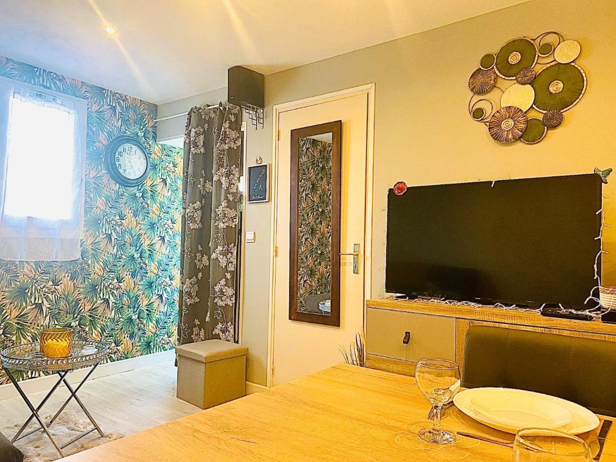 Appartement Proche Mer Avec Piscine Et Parking Fleury  Exteriör bild